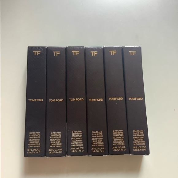 Tom Ford Shade and Illuminate Concealer (multiple shades) - Picture 8 of 10